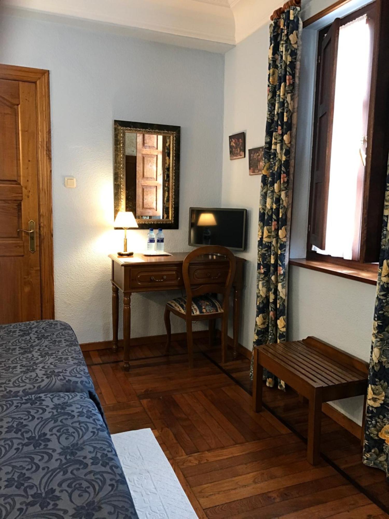 Hotel Rural Villa Elena Panes Buitenkant foto